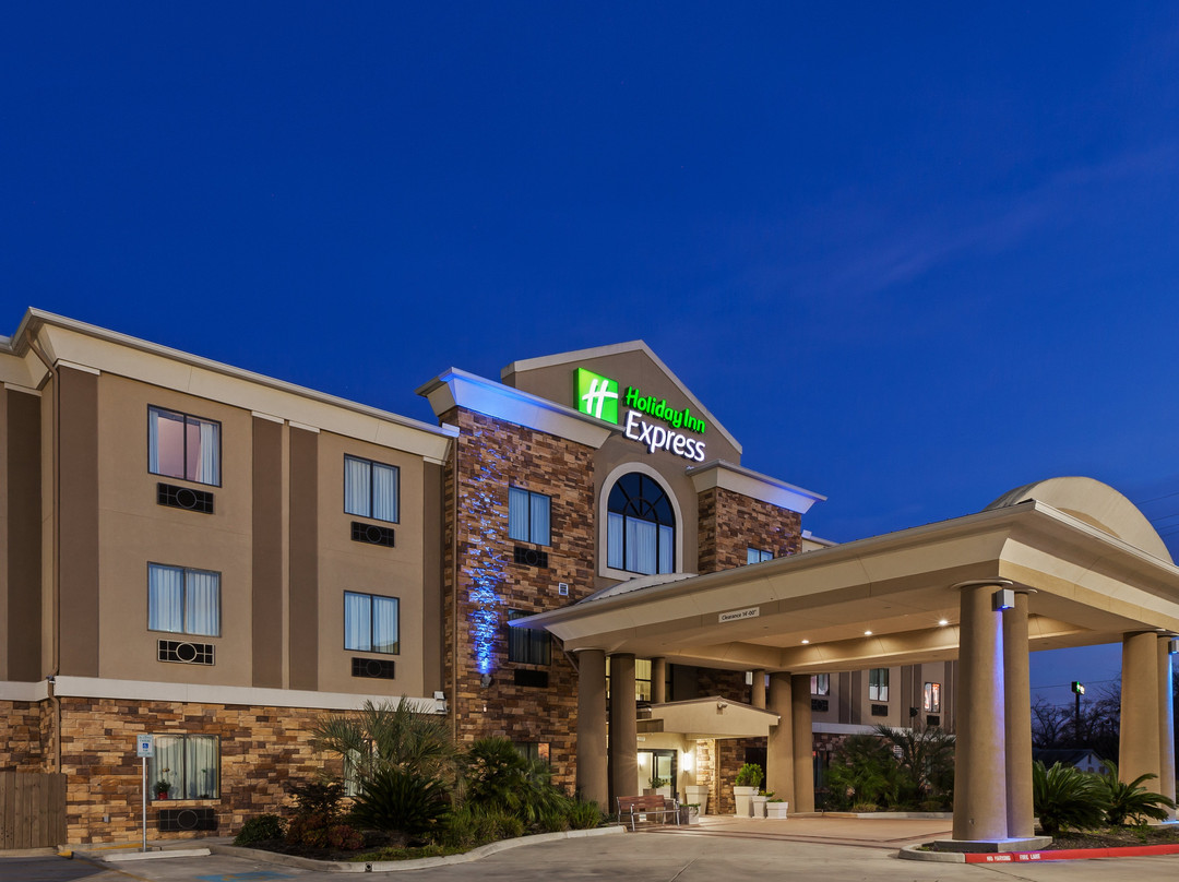 Holiday Inn Express & Suites Cleveland By IHG主图