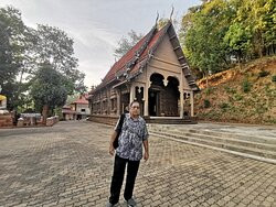 Wat Pra That Pukhao-清盛必去景点
