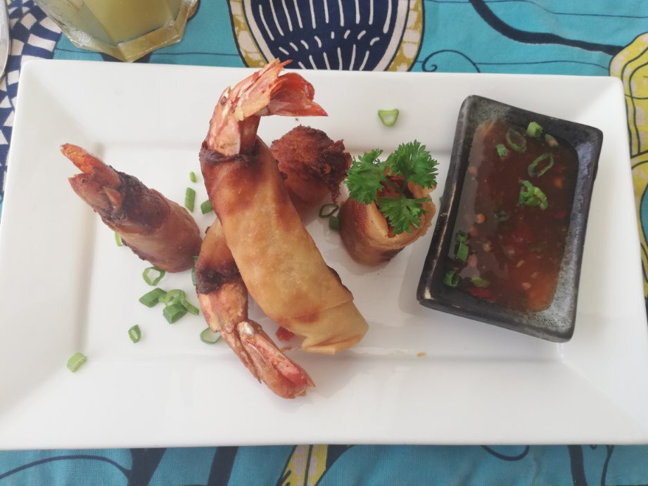 Cinnamon And Rooftops Restaurant