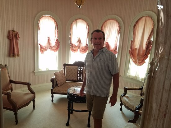 Redstone Inn & Suites主图