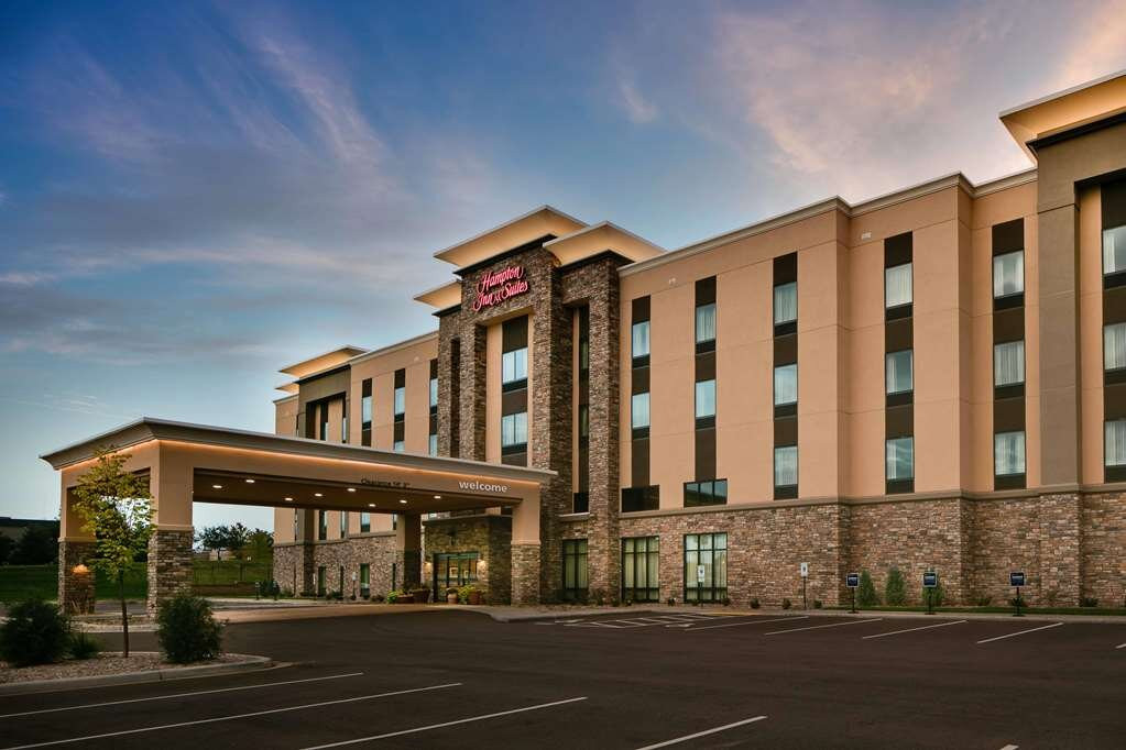 Hampton Inn And Suites Hudson主图