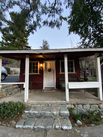 Mount Baldy Lodge主图