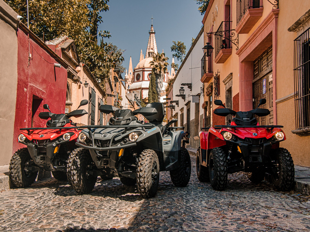 Explore San Miguel Off-Road (Tours en cuatrimoto)-圣米格尔护城必去景点