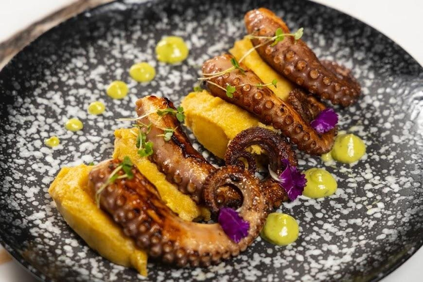 Diez De 10 Gastro Bar