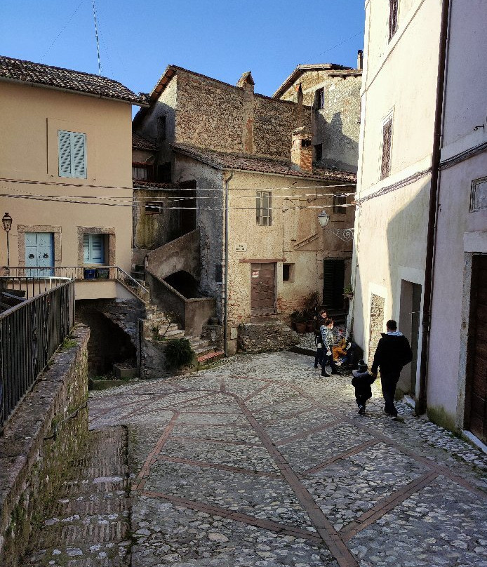 borgo medioevale di Contigliano alta景点图片