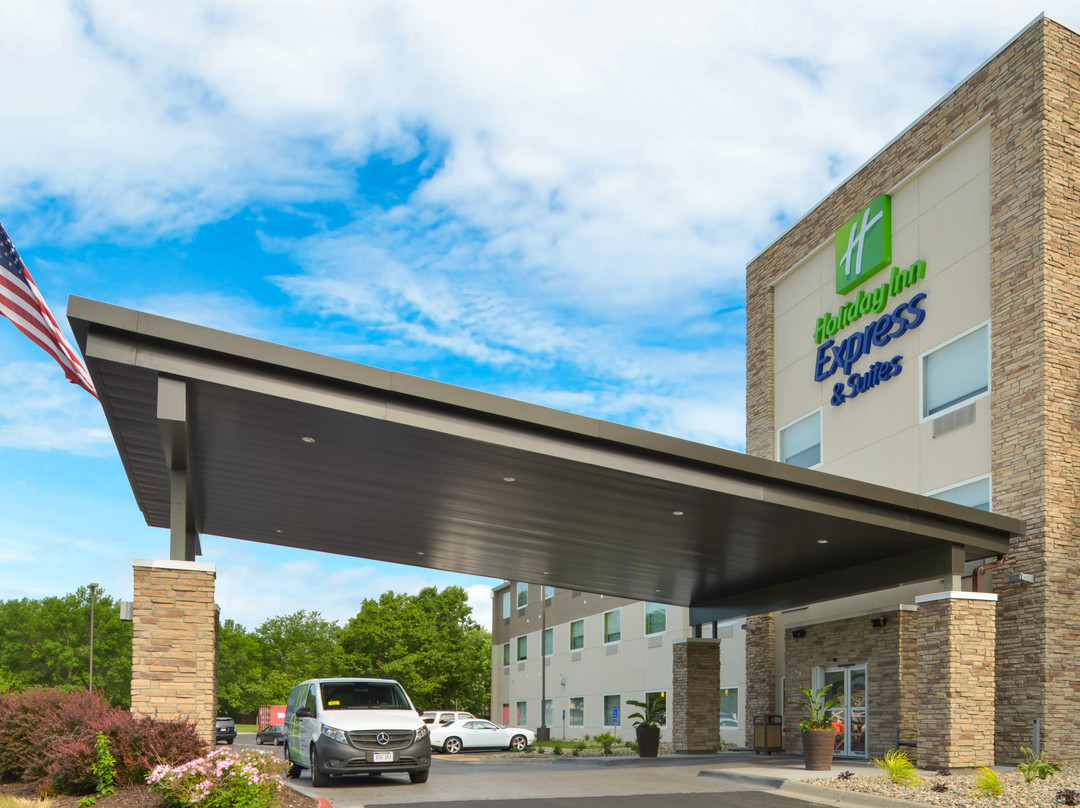 奥马哈西卡尔森江山旅馆&套房酒店主图