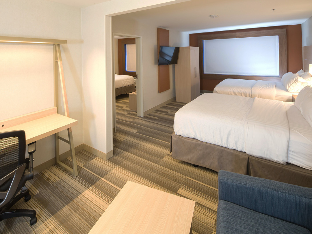 Holiday Inn Express & Suites Port Huron By IHG主图