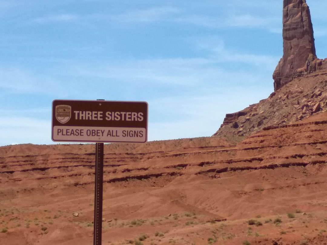 Three Sister Navajo Guided Tours
