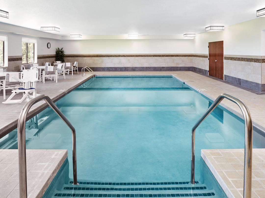 Holiday Inn Express Sheboygan-Kohler (I-43) by IHG主图