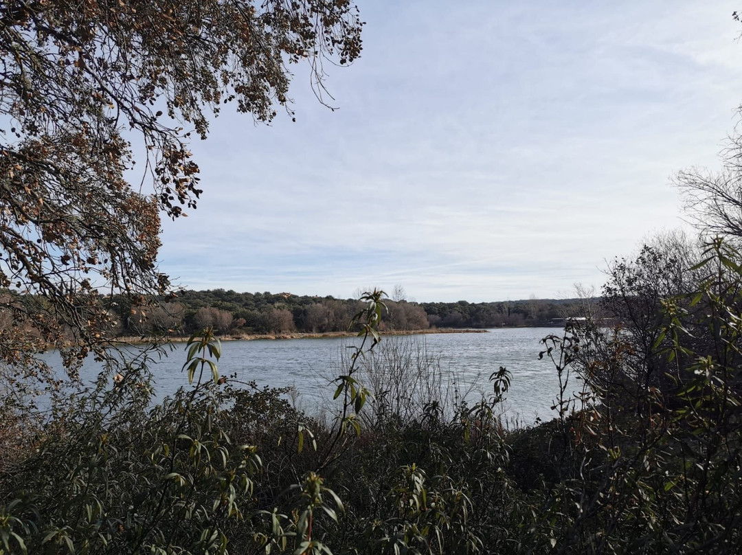 Embalse de los Arroyos景点图片