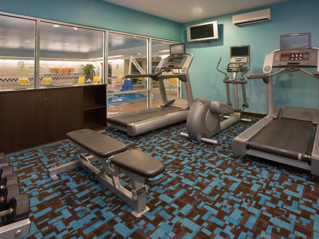 波士顿米尔福德费尔菲尔德客栈&套房酒店主图