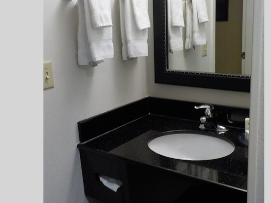 Fairfield by Marriott Inn & Suites Charlottesville North主图