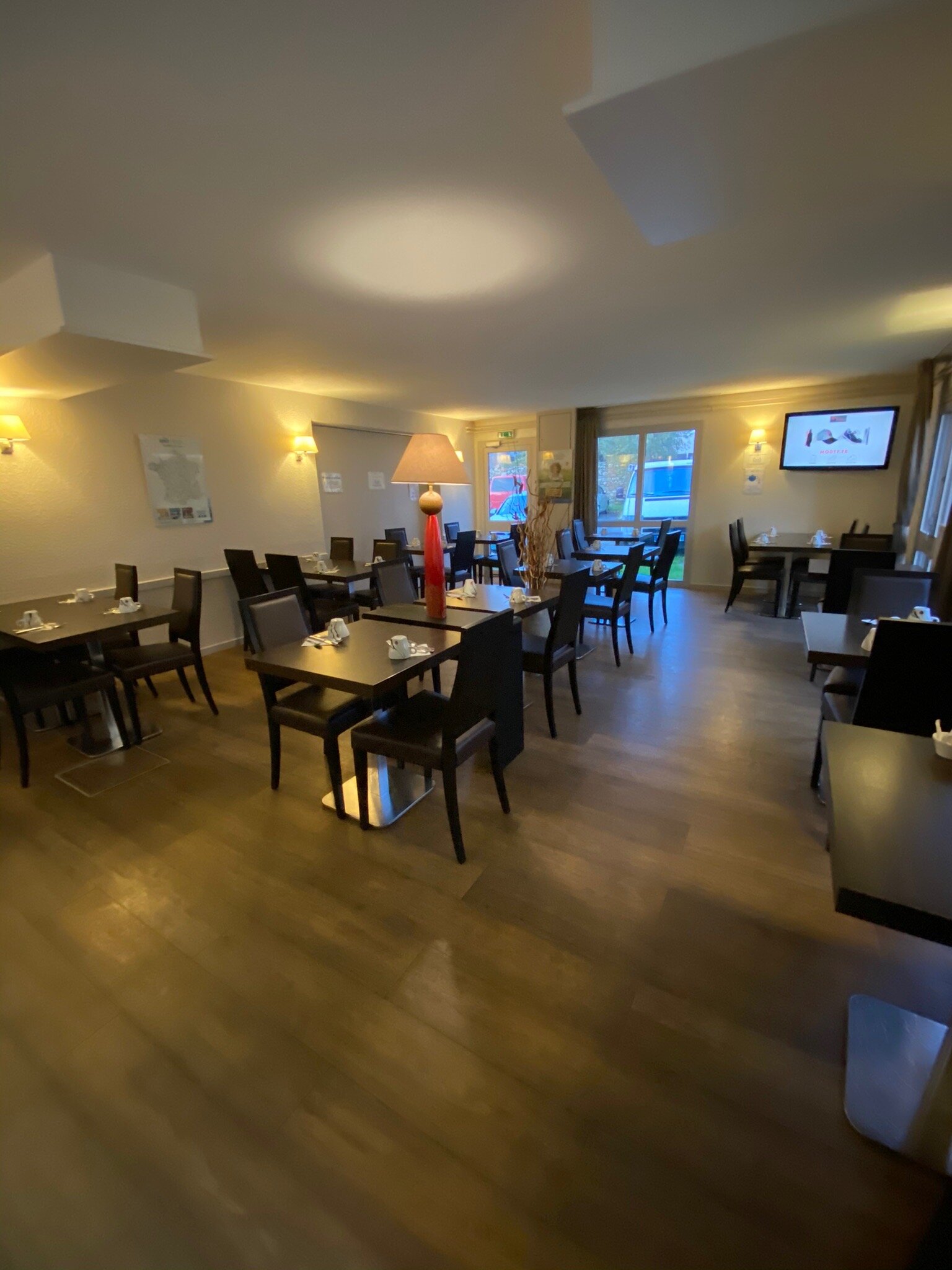 Brit Hotel Essentiel Granville-官方