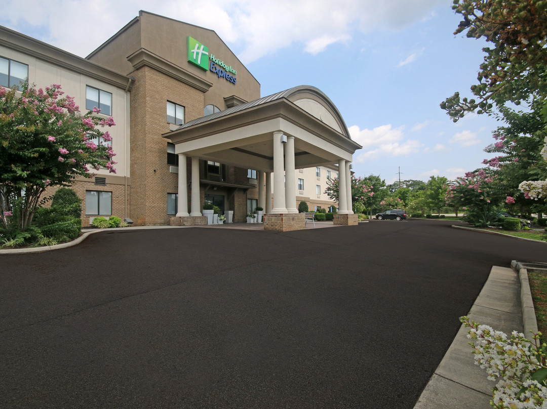 Holiday Inn Express Troutville - Roanoke North by IHG主图