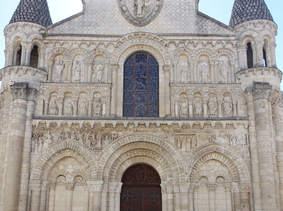 Notre-dame La Grande-普瓦捷必去景点