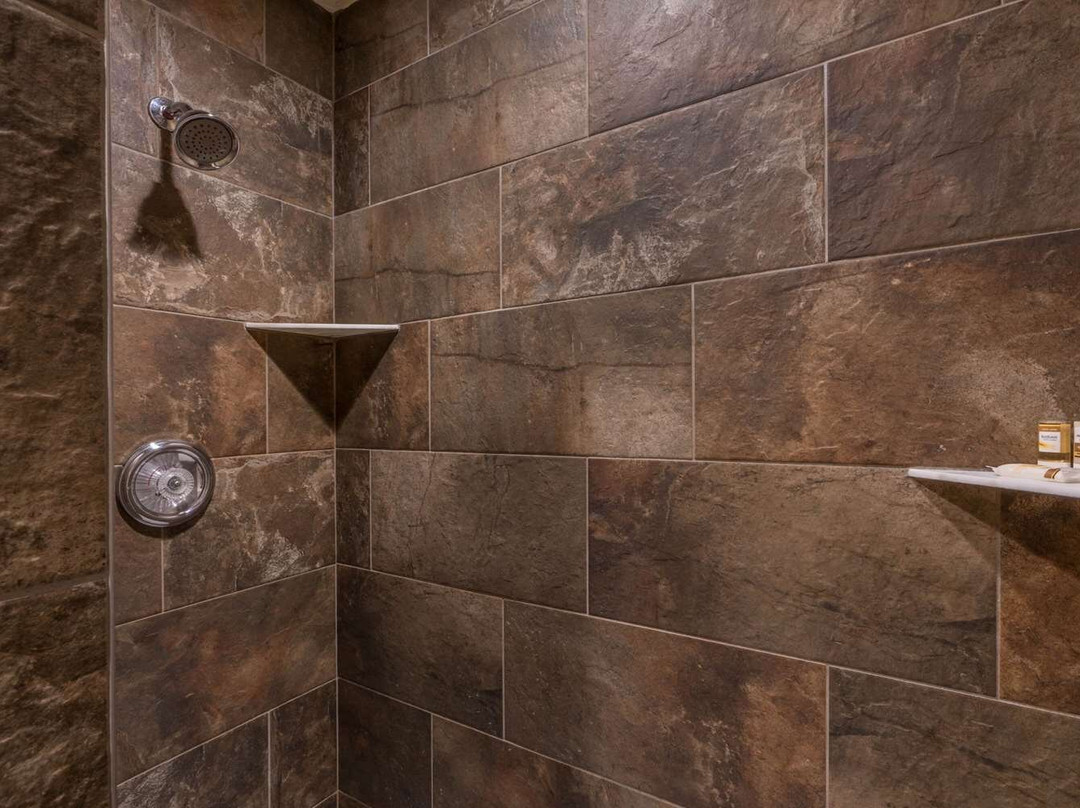 拉科恩塔艾达荷福尔斯旅馆和套房酒店主图