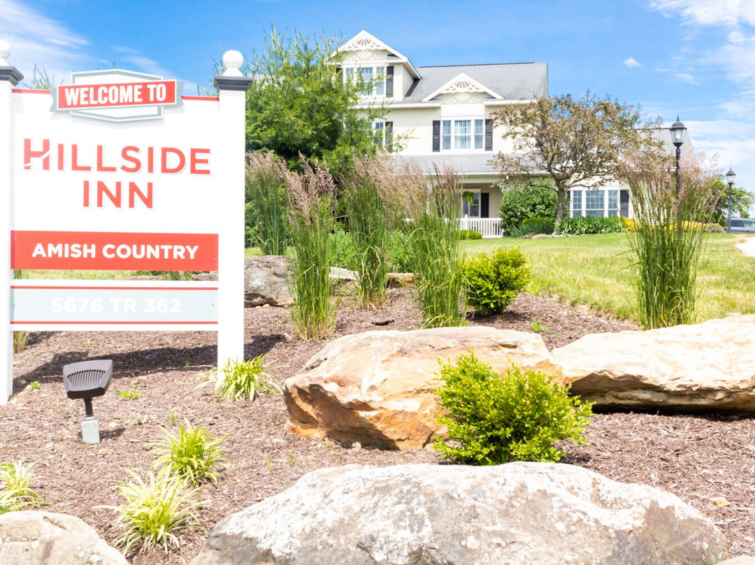 Hillside Inn主图