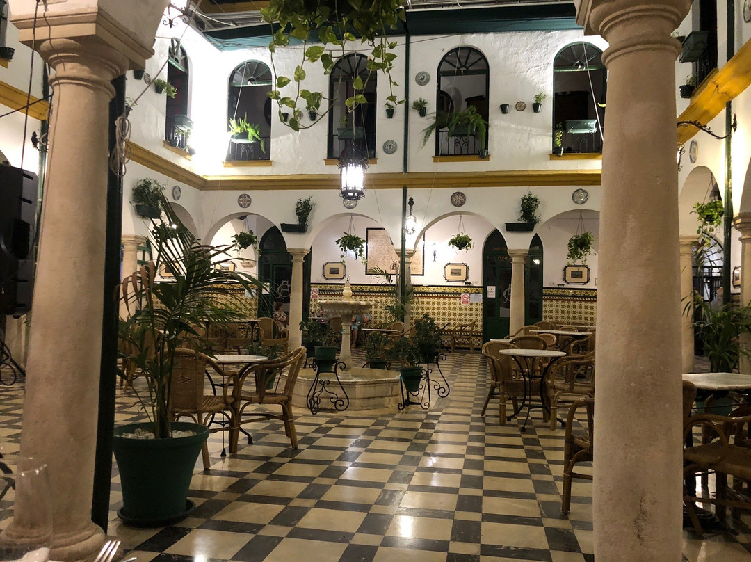 Circulo de la Amistad-Cabra必去景点