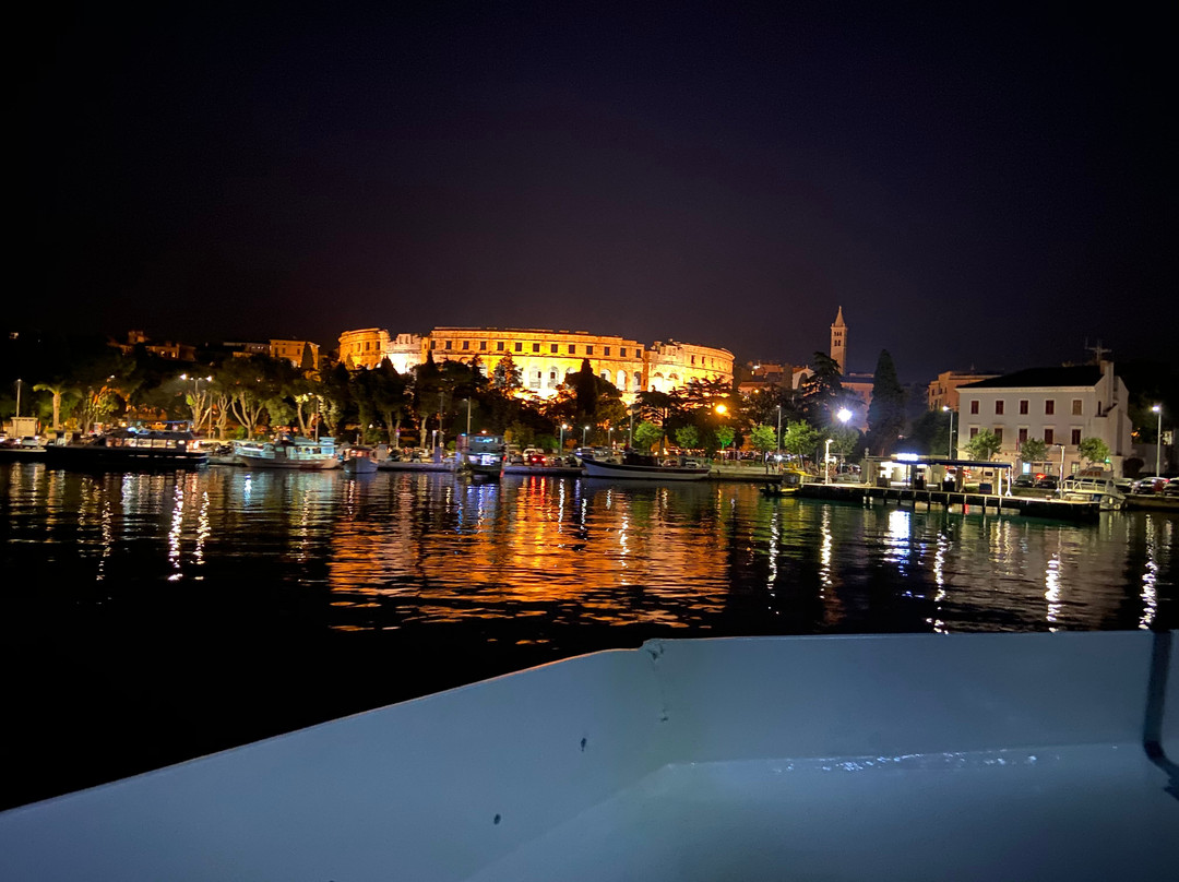 Excursions Ulika-普拉必去景点