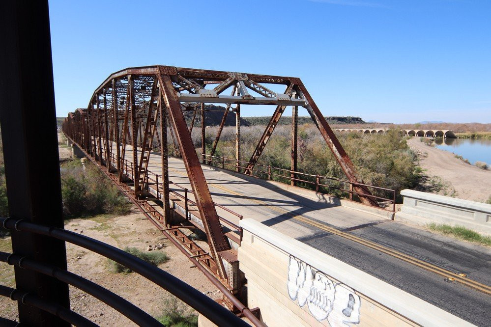Historic Gillespie Dam Bridge-阿灵顿必去景点