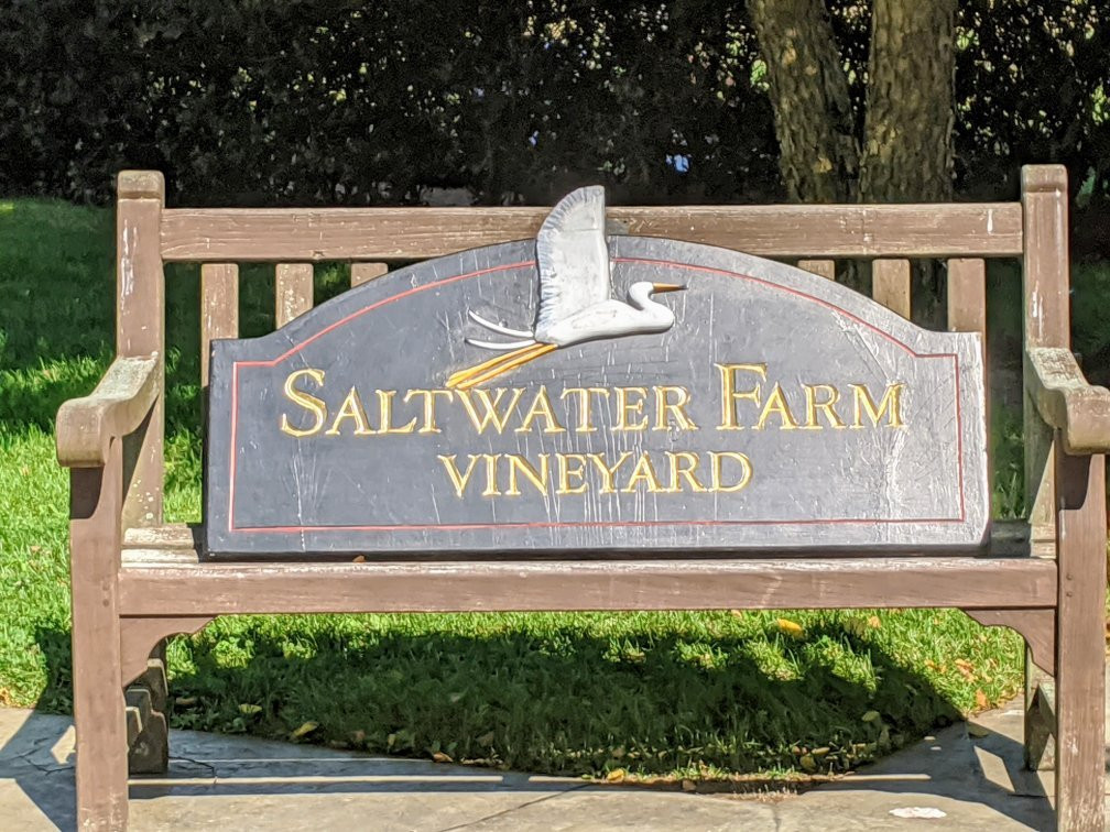 Saltwater Farm Vineyard景点图片