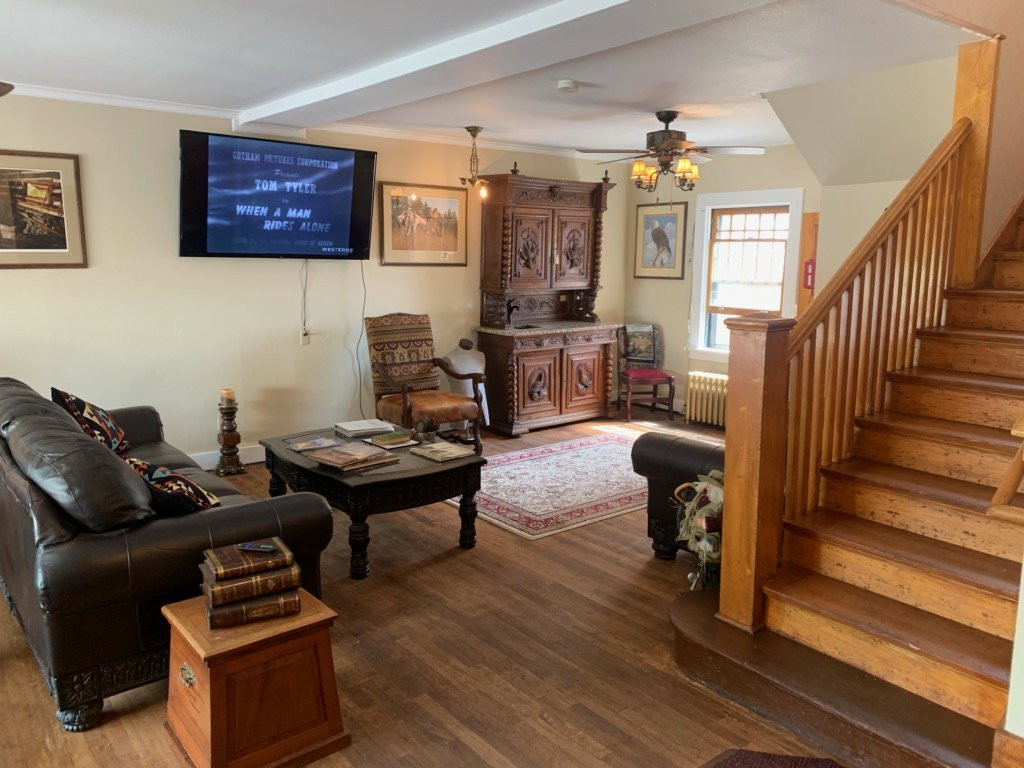 The Hotel Eastin主图