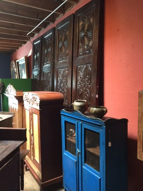 Ranchos Antique Furnishings景点图片
