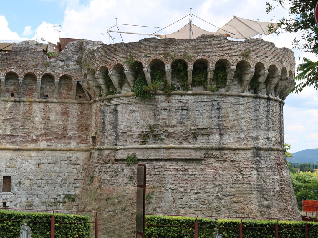 Porta Volterrana-埃尔萨谷口村必去景点