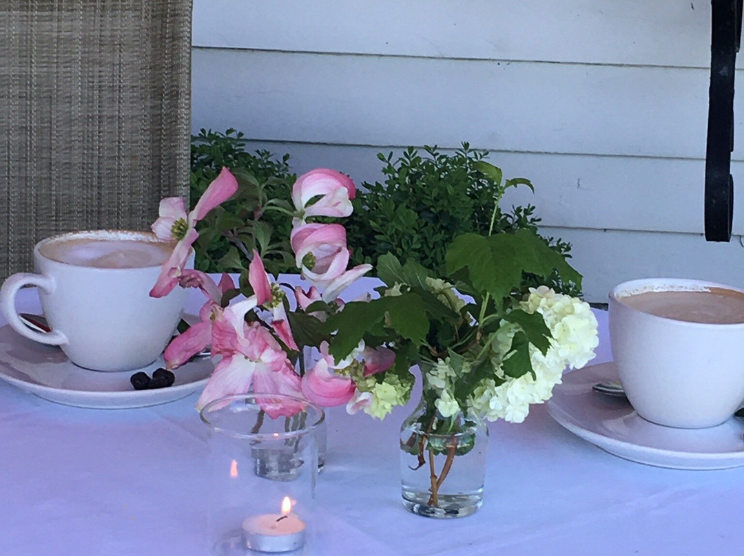 Cozy Rose Luxury Inn Bed & Breakfast主图