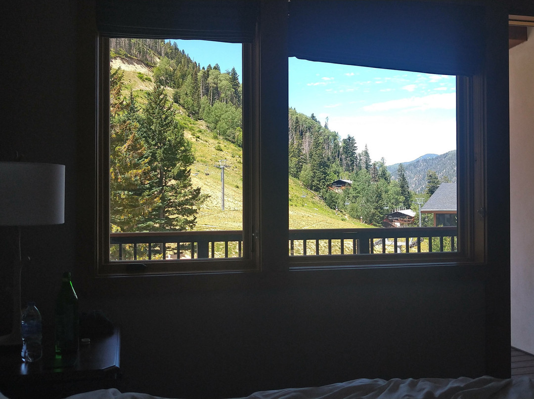 The Blake at Taos Ski Valley主图