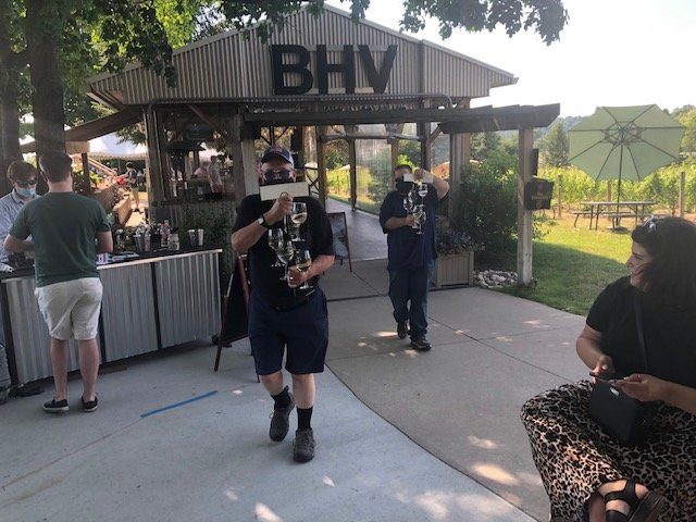 Bowers Harbor Vineyards-特拉弗斯城必去景点