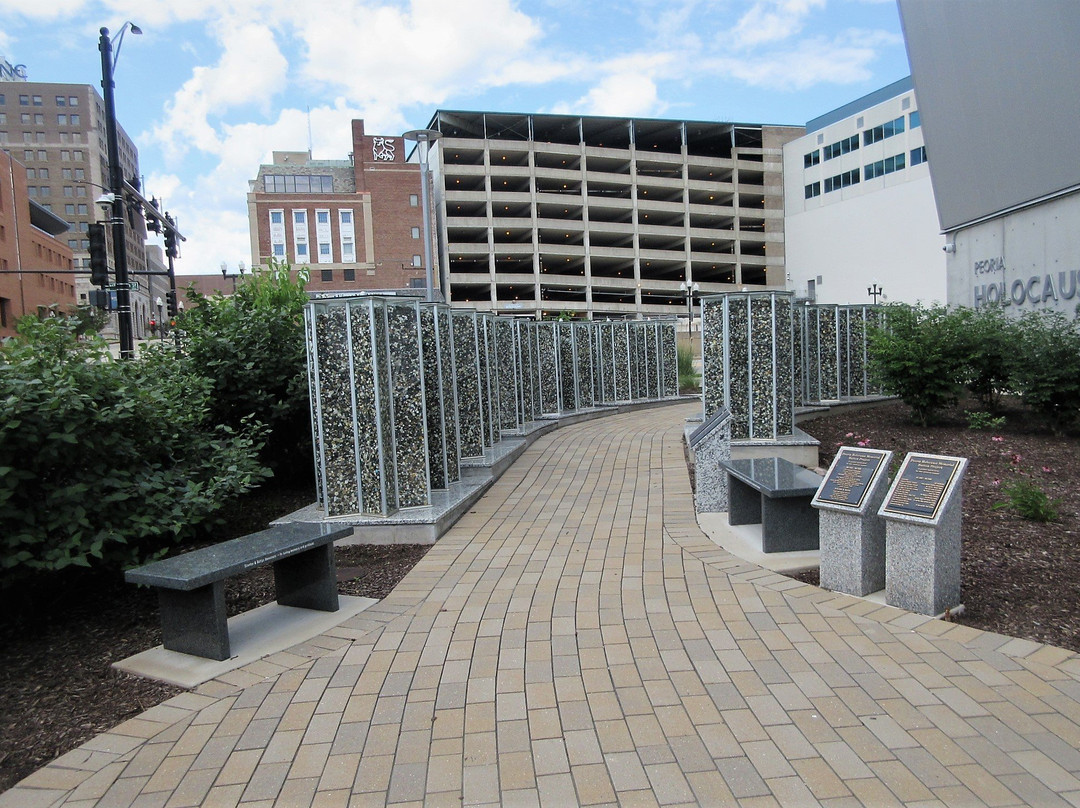 Peoria Holocaust Memorial-皮奥里亚必去景点
