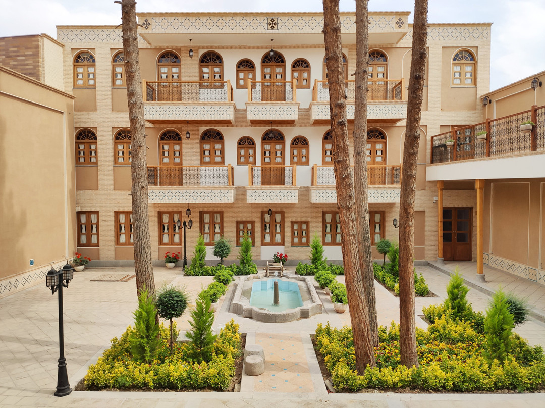 Mobarakeh酒店住宿-Armenia Hotel