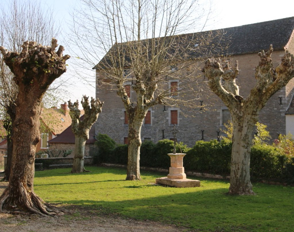 Eglise De Saint-loup De Boyer-Boyer必去景点