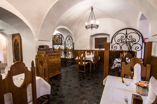 Naivní Restaurant