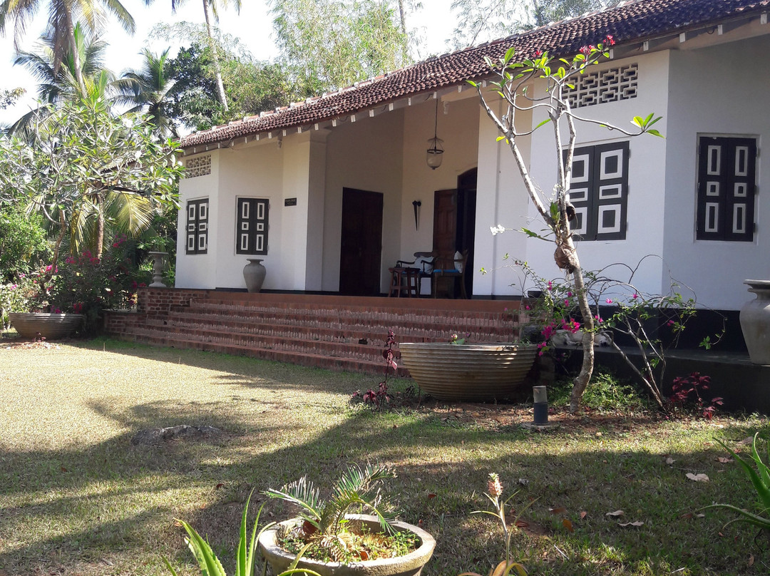 圣殿山酒店主图