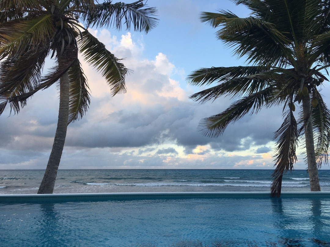 Bravo Beach Hotel主图