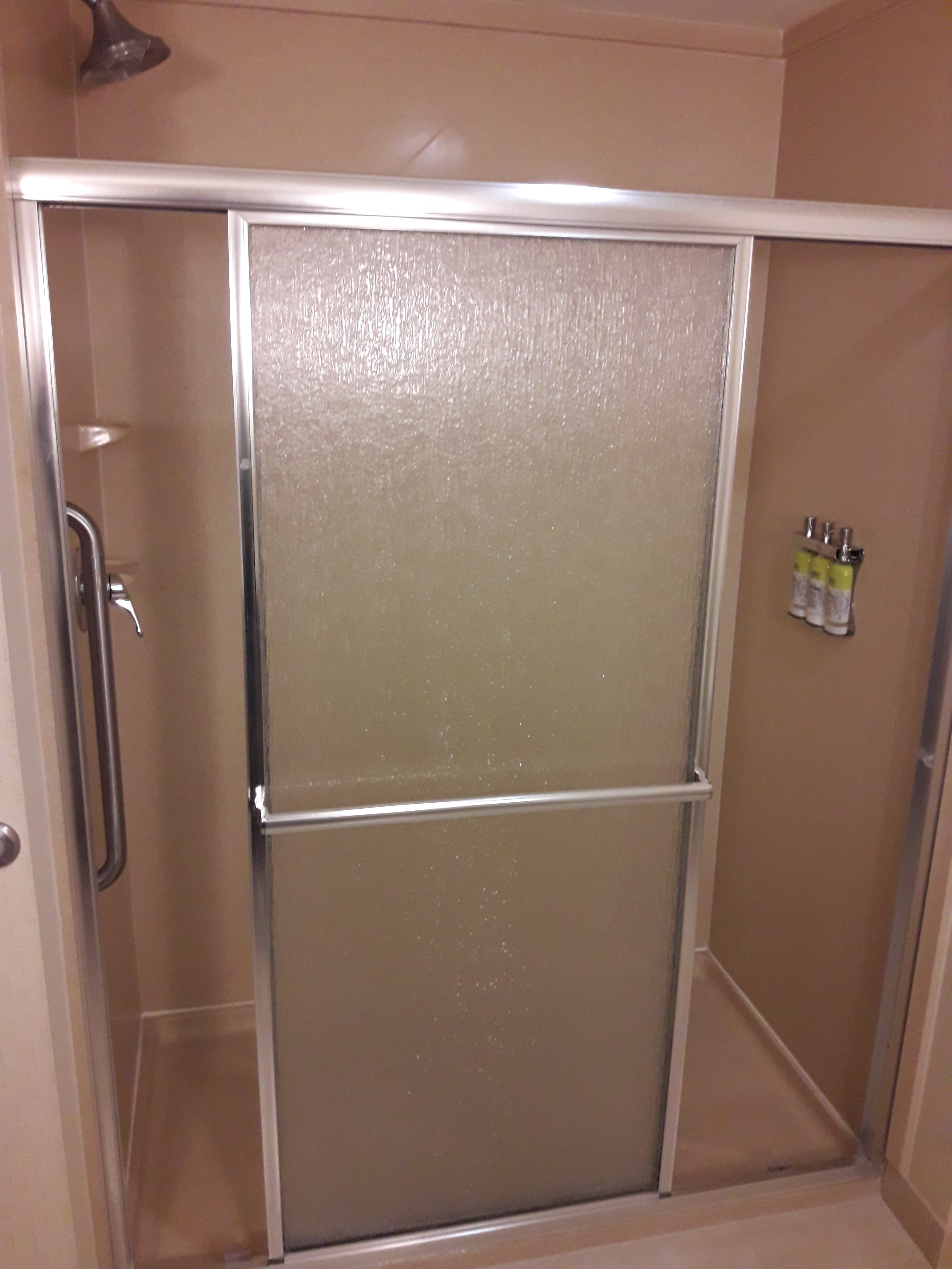 Holiday Inn Express & Suites Wilmington-Newark, an IHG Hotel-浴室