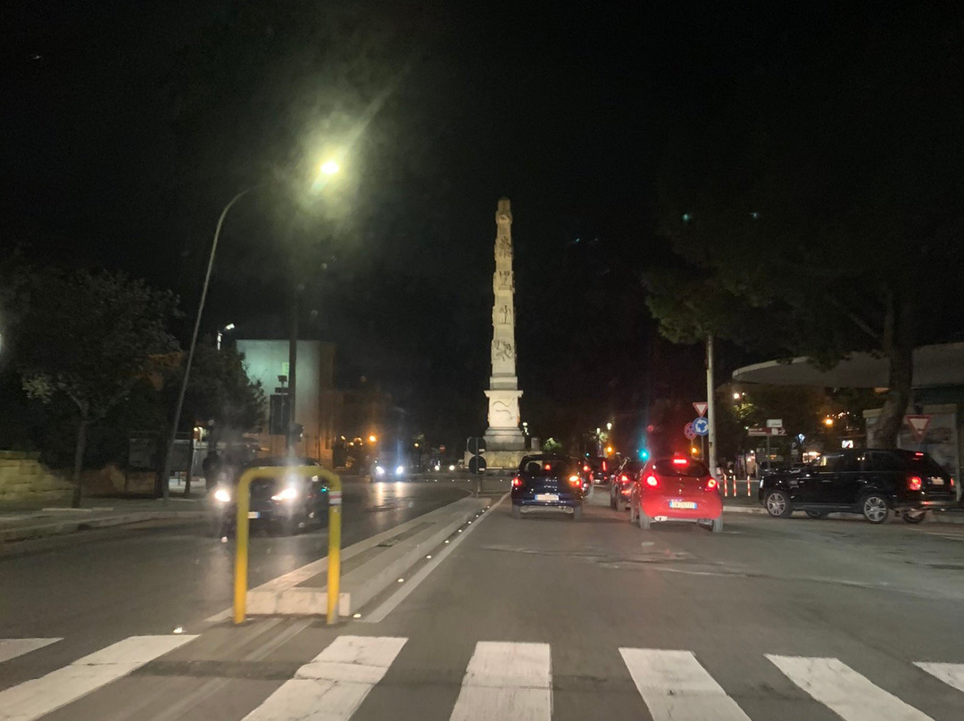 Obelisco-莱切必去景点