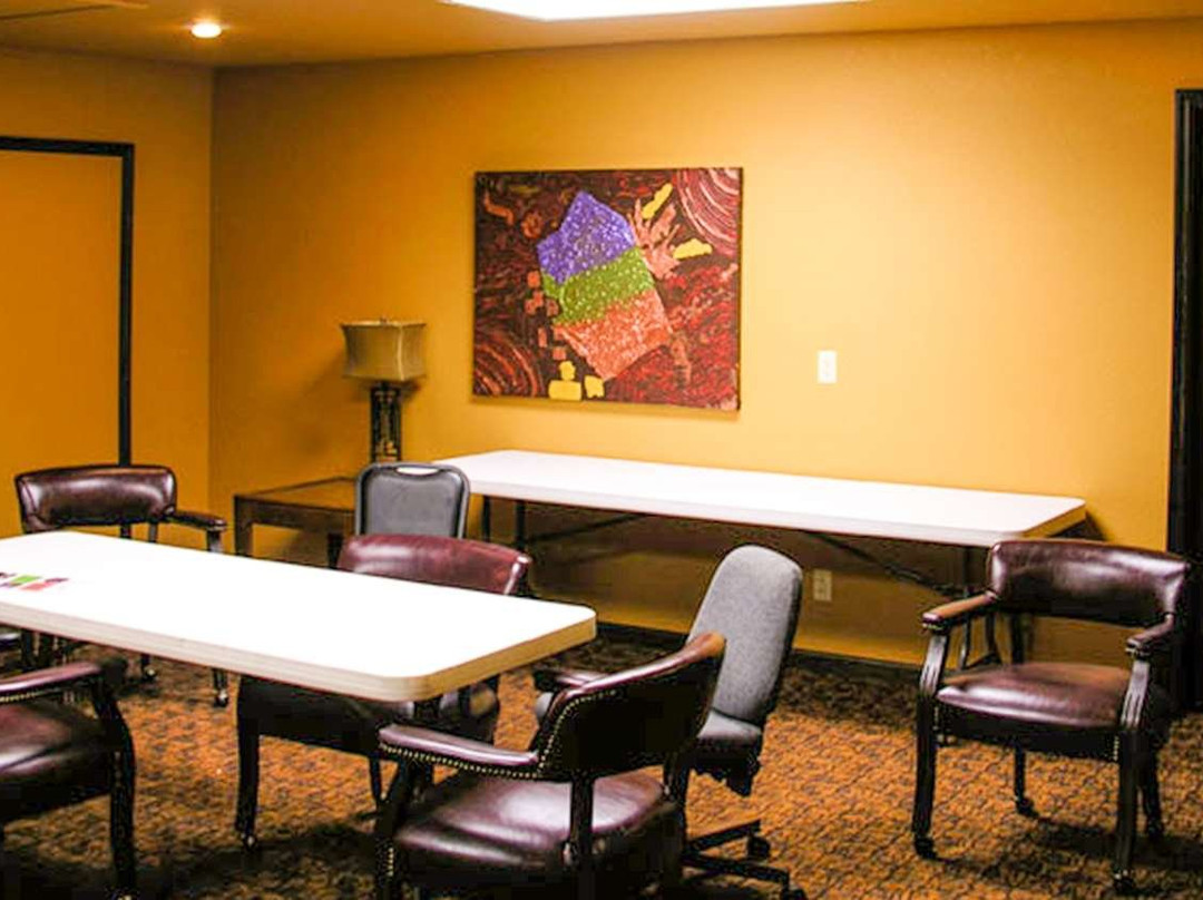 新港财富酒店及套房主图