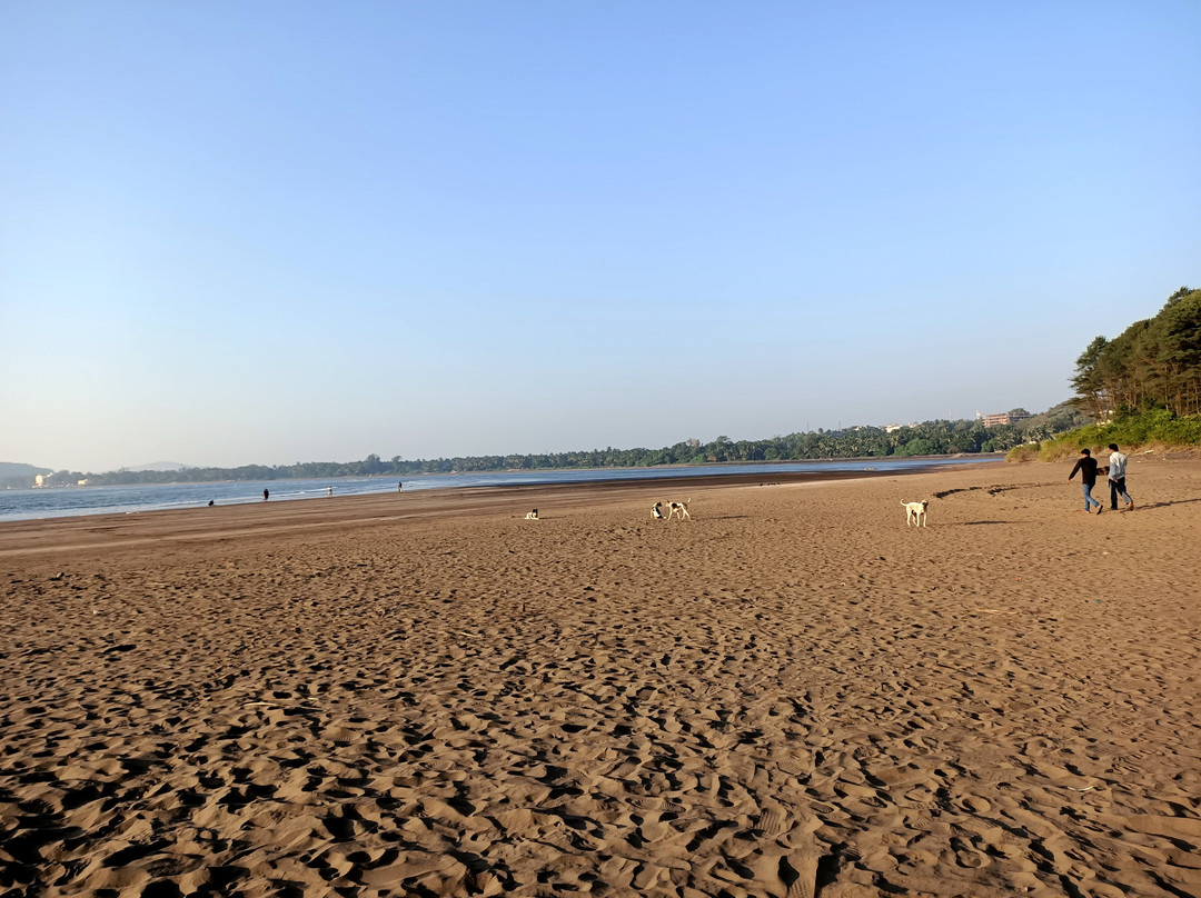 Bhatye Beach景点图片