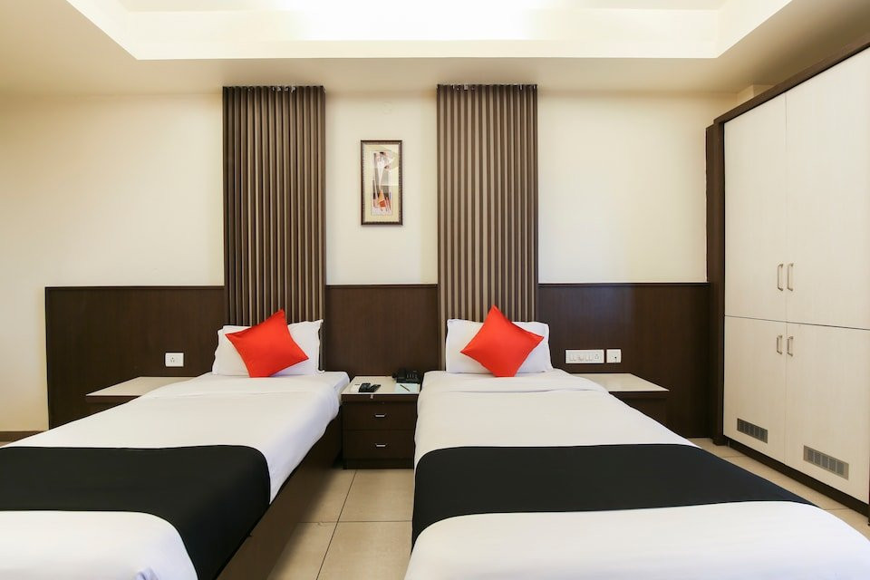 Capital O 3185 Hotel Emerald主图