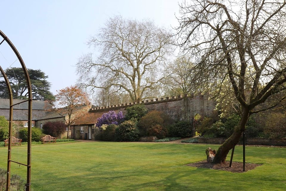 Stow Hall Gardens景点图片