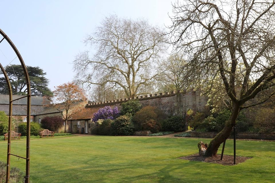 Stow Hall Gardens-Stow Bardolph必去景点