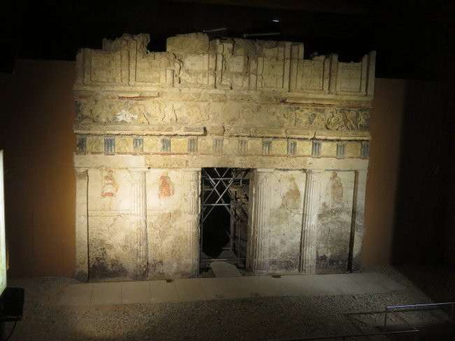 The Macedonian Tombs of Lefkadia-Naousa必去景点