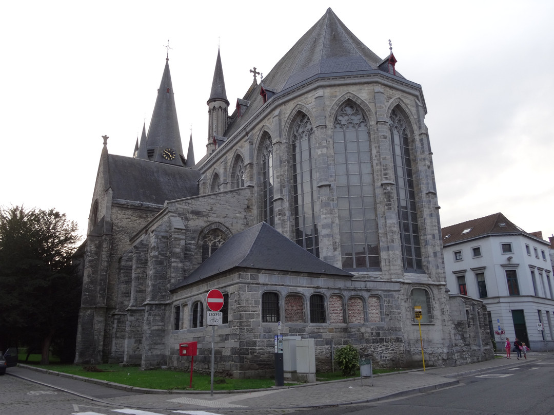 Saint James Church景点图片