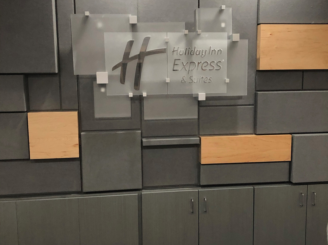 Holiday Inn Express & Suites Vandalia By IHG主图