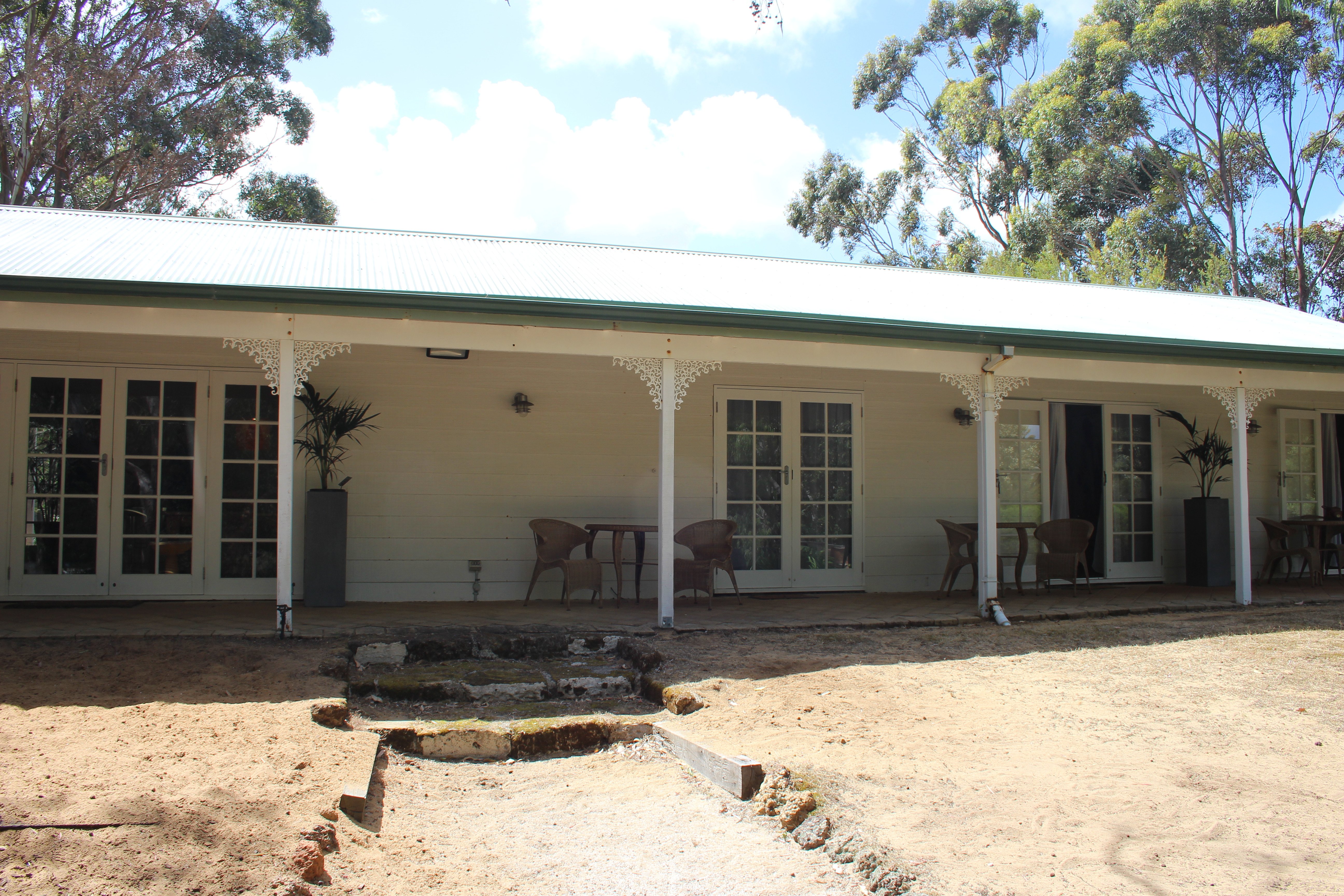 Llewellin's Guest House-浴室