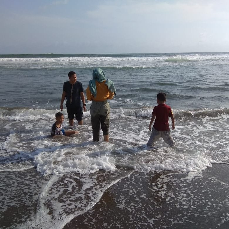 Petanahan Beach-Karanggadung必去景点