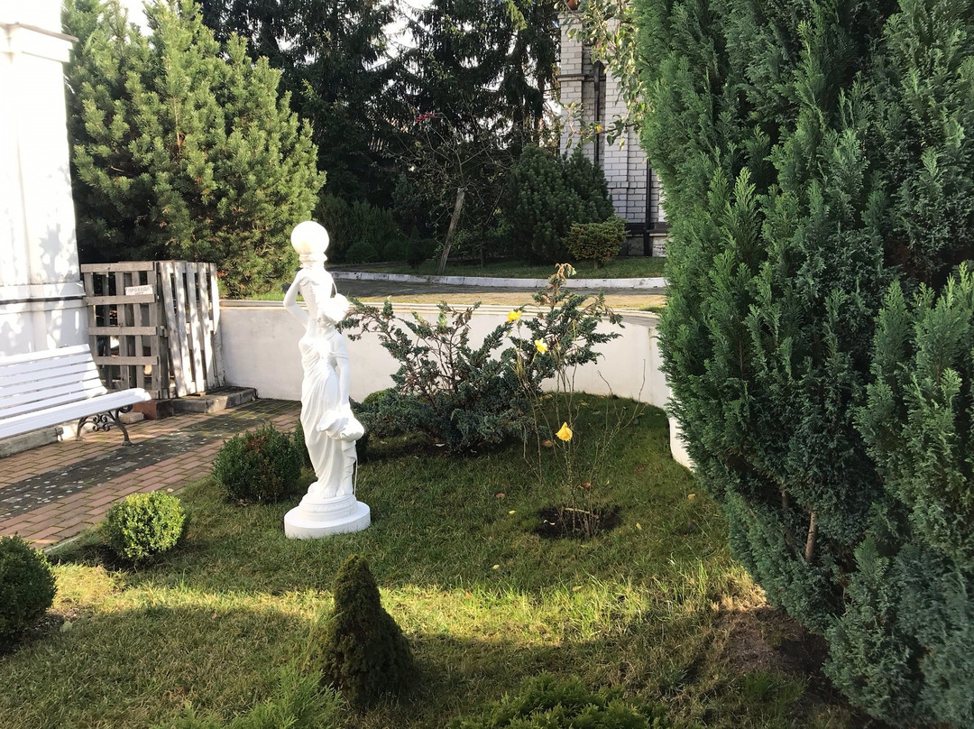 The Church of Faith, Hope, Love and the Mother Sophia景点图片